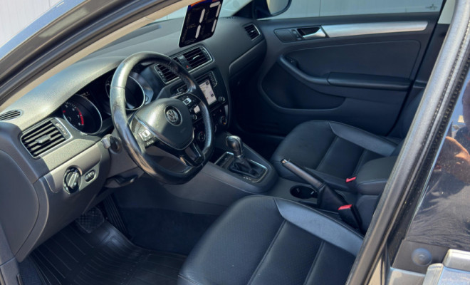 JETTA Comfortline 1.4 TSI Aut. 2017 - 94 mil km + Teto Solar + Pacote Exclusive!-10