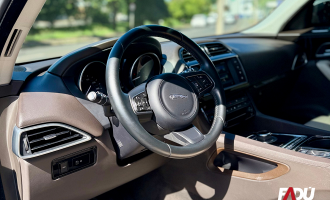 Jaguar F-Pace 2.0 Prestige 180cv Diesel Aut. 2017 Diesel-3