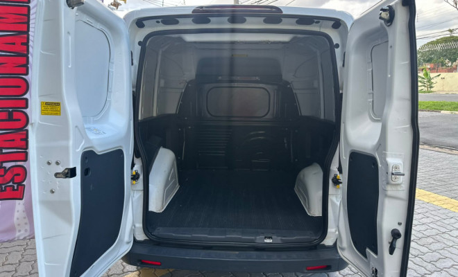 Fiat Fiorino Working 1.4 Flex 8V 2p 2021 Flex-4