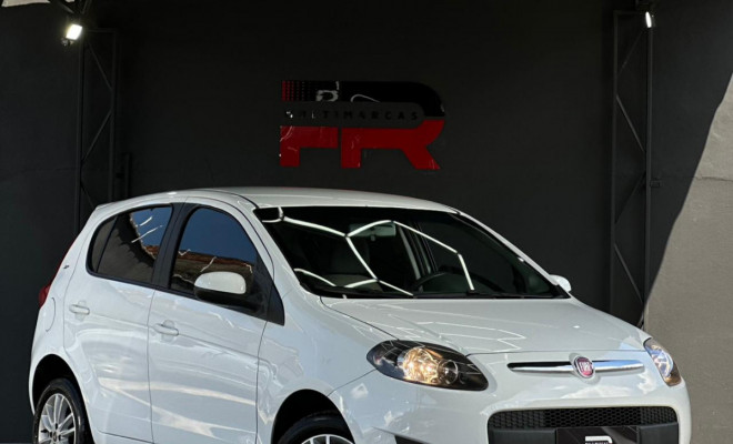 Fiat Palio ESSENCE 1.6 Flex 16V 5p 2015 Flex