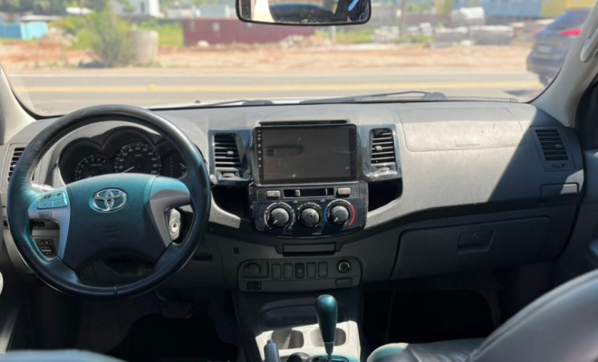 Toyota Hilux CD SR 4x2 2.7 16V/2.7 Flex Aut. 2013 Flex-11