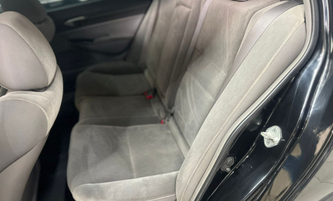 Honda Civic Sedan LXS 1.8/1.8 Flex 16V Mec. 4p 2010 Flex-8