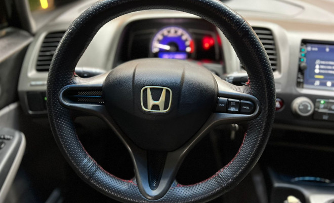 Honda Civic Sedan LXS 1.8/1.8 Flex 16V Mec. 4p 2010 Flex-6