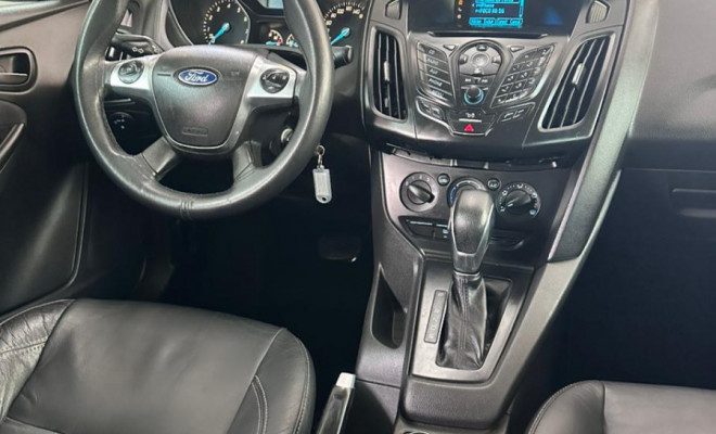 Ford Focus Sed. TI./TI.Plus 2.0 16V Flex  Aut 2014 Flex-8