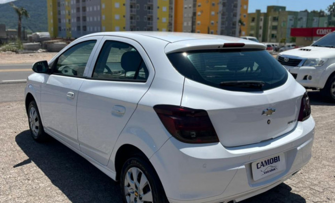 GM - Chevrolet ONIX HATCH LT 1.0 8V FlexPower 5p Mec. 2015 Flex-4