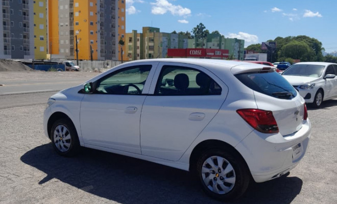 GM - Chevrolet ONIX HATCH LT 1.0 8V FlexPower 5p Mec. 2015 Flex-4