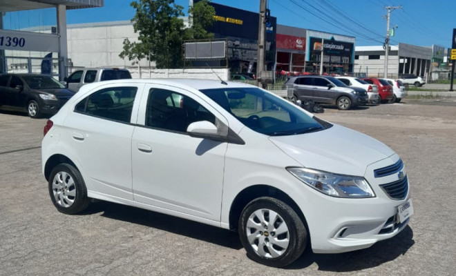 GM - Chevrolet ONIX HATCH LT 1.0 8V FlexPower 5p Mec. 2015 Flex-1