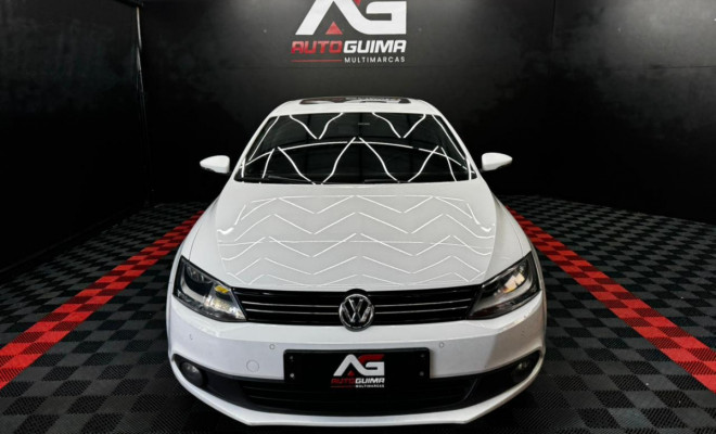 VW - VolksWagen JETTA Comfortline 2.0 T.Flex 8V 4p Tipt. 2014 Flex-0