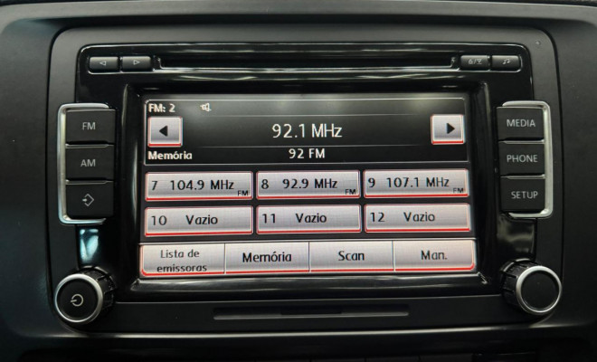 VW - VolksWagen JETTA Comfortline 2.0 T.Flex 8V 4p Tipt. 2014 Flex-12