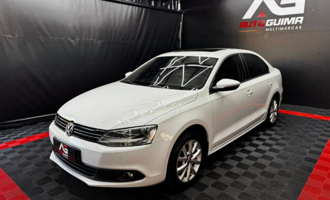 VW - VolksWagen JETTA Comfortline 2.0 T.Flex 8V 4p Tipt. 2014 Flex-1