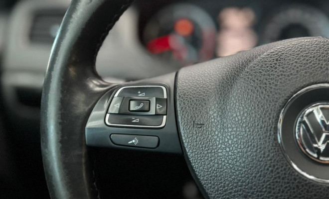 VW - VolksWagen JETTA Comfortline 2.0 T.Flex 8V 4p Tipt. 2014 Flex-10