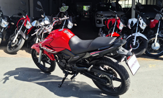 YAMAHA FAZER 250 2015 – POTÊNCIA, ECONOMIA E ESTILO!-2