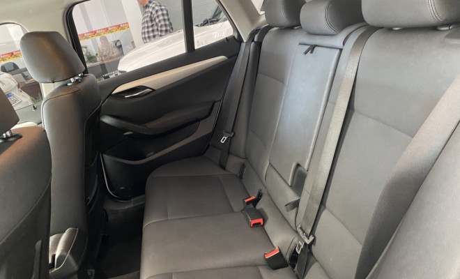 BMW X1 SDRIVE 18i 2.0 Aut 2014-9