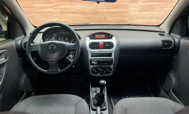 GM - Chevrolet Corsa Hat. Premium 1.4 8V ECONOFLEX 5p 2010 Flex-4