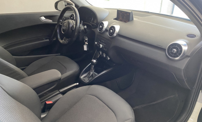 Audi A1 1.4 TFSI C/ Teto Aut 2012-6
