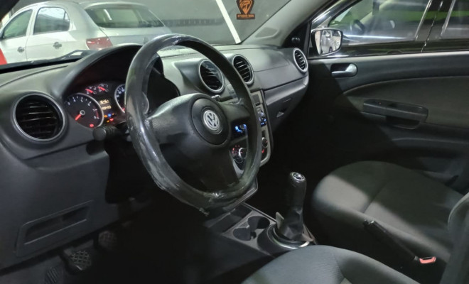 VW - VolksWagen Gol (novo) 1.0 Mi Total Flex 8V 4p 2009 Flex-4