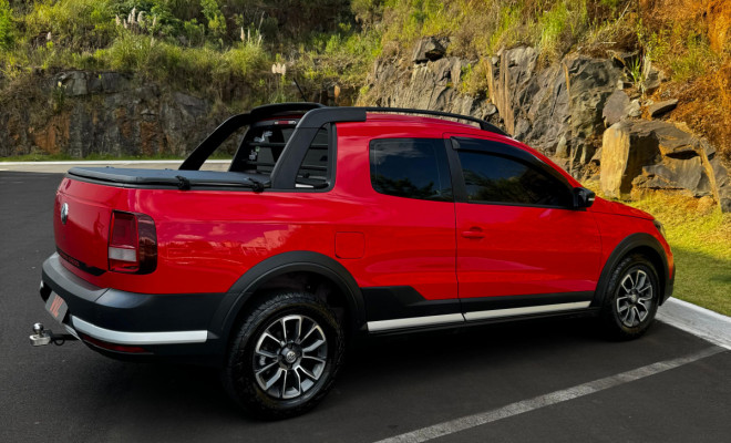 VW - VolksWagen Saveiro CROSS 1.6 T.Flex 16V CD 2018 Flex-2