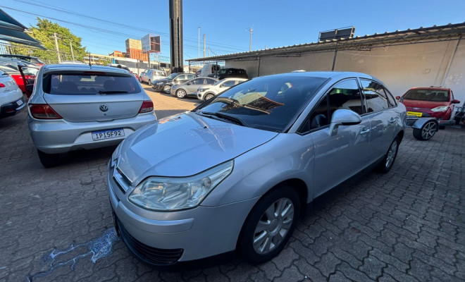 Citroën C4 GLX 2.0 Flex 16V 5p Aut. 2011 Flex-4