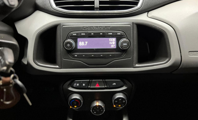 GM - Chevrolet ONIX HATCH LT 1.0 8V FlexPower 5p Mec. 2019 Flex-8