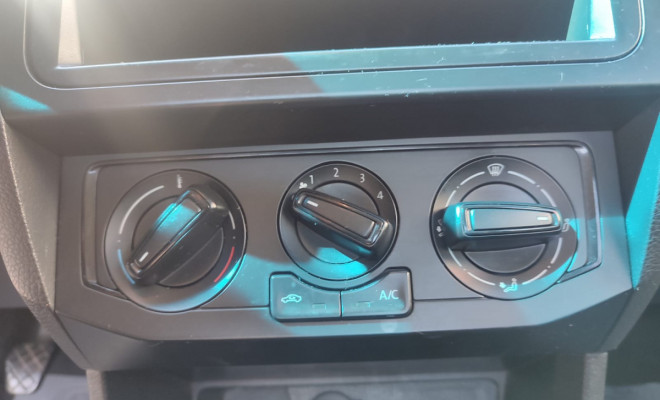 VW - VolksWagen Saveiro Robust 1.6 Total Flex 16V  2023 Flex-4