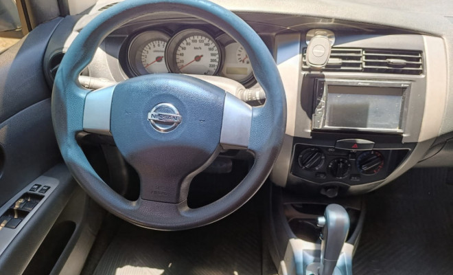 Nissan LIVINA S 1.8 16V Flex Fuel Aut. 2014 Flex-9