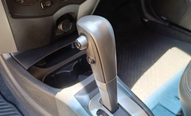 Nissan LIVINA S 1.8 16V Flex Fuel Aut. 2014 Flex-12