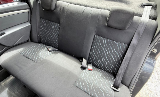 Renault LOGAN Authentique Hi-Flex 1.0 16V 4p 2011 Flex-5