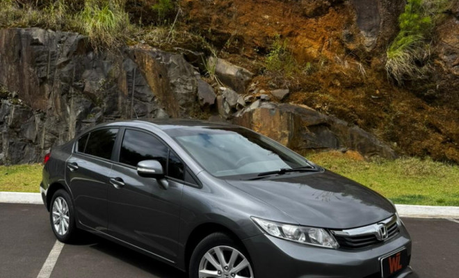 Honda Civic Sedan LXR 2.0 Flexone 16V Aut. 4p 2014 Flex