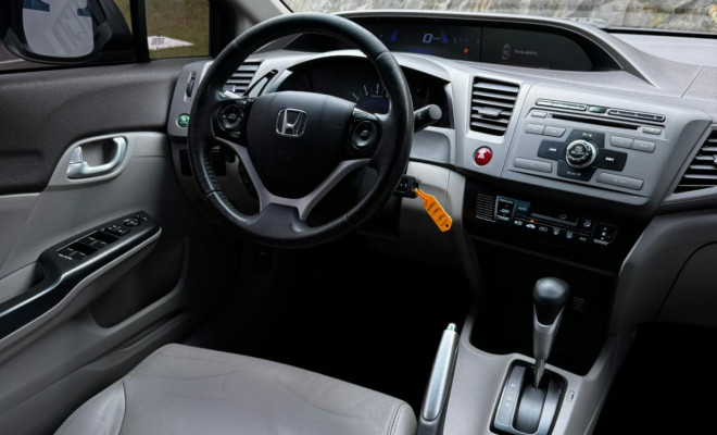 Honda Civic Sedan LXR 2.0 Flexone 16V Aut. 4p 2014 Flex-7