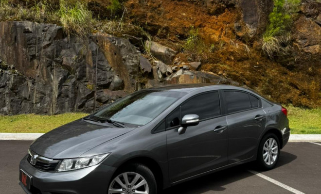 Honda Civic Sedan LXR 2.0 Flexone 16V Aut. 4p 2014 Flex-1