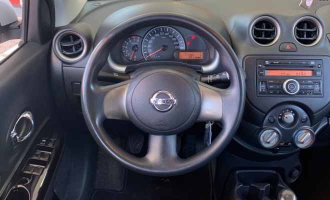 Nissan MARCH SV 1.6 16V Flex Fuel 2013 Flex-6