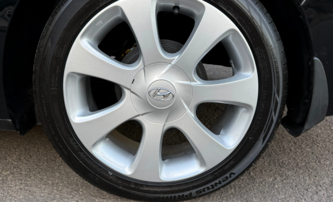 Hyundai Elantra GLS 1.8 16V Aut. 2012 Gasolina-16