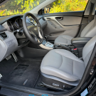 Hyundai Elantra GLS 1.8 16V Aut. 2012 Gasolina-8