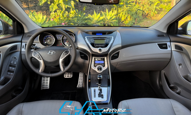 Hyundai Elantra GLS 1.8 16V Aut. 2012 Gasolina-5