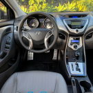 Hyundai Elantra GLS 1.8 16V Aut. 2012 Gasolina-7