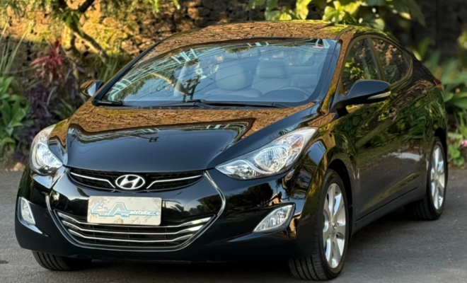 Hyundai Elantra GLS 1.8 16V Aut. 2012 Gasolina