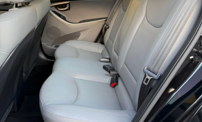 Hyundai Elantra GLS 1.8 16V Aut. 2012 Gasolina-10