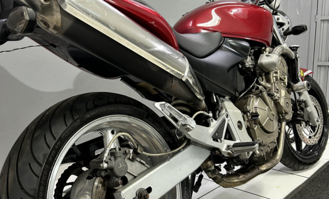 HONDA CB 600F HORNET 2005 Gasolina-4