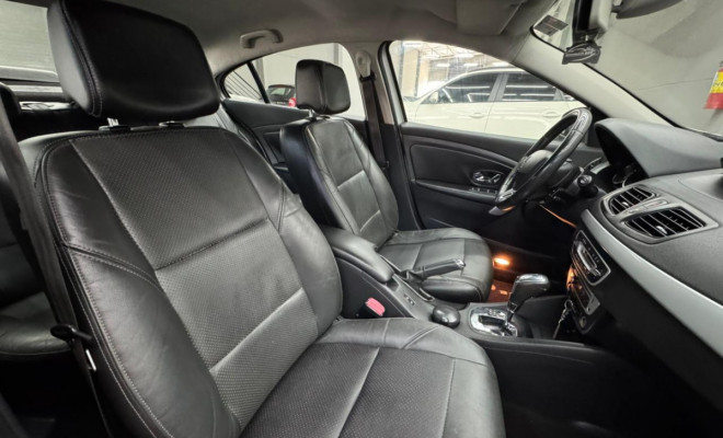 Renault FLUENCE Sedan GT SPORT 2014 Flex-5