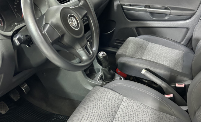 VW - VolksWagen Fox 1.0 Mi Total Flex 8V 5p 2014 Flex-1