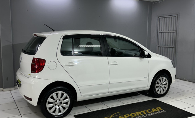 VW - VolksWagen Fox 1.0 Mi Total Flex 8V 5p 2014 Flex-6