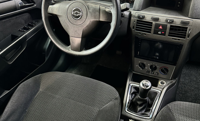 GM - Chevrolet Vectra GT 2.0 MPFI 8V FlexPower Mec. 2010 Flex-4