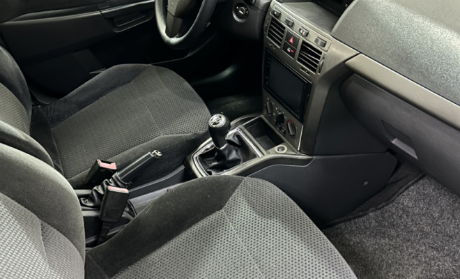 GM - Chevrolet Vectra GT 2.0 MPFI 8V FlexPower Mec. 2010 Flex-3