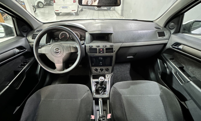 GM - Chevrolet Vectra GT 2.0 MPFI 8V FlexPower Mec. 2010 Flex-2