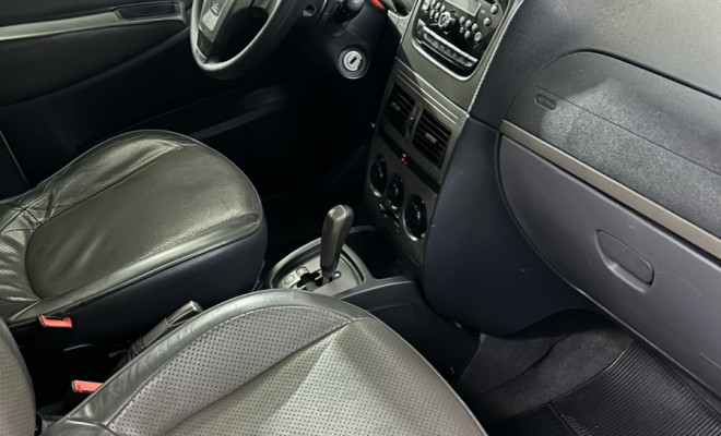 Fiat Idea Adv./ Adv.LOCK.Dualogic 1.8 Flex 5p 2013 Flex-3