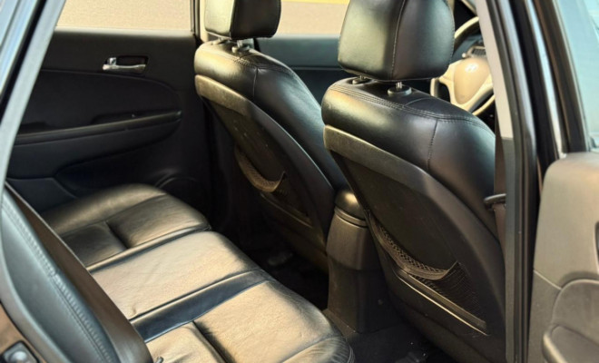 Hyundai i30 2.0 16V 145cv 5p Aut. 2010 Gasolina-30