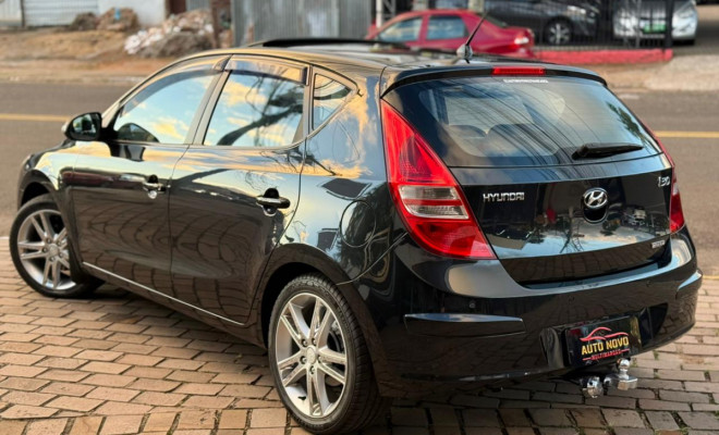 Hyundai i30 2.0 16V 145cv 5p Aut. 2010 Gasolina-2