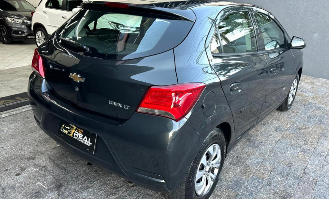 GM - Chevrolet ONIX HATCH LT 1.0 8V FlexPower 5p Mec. 2017 Flex-12