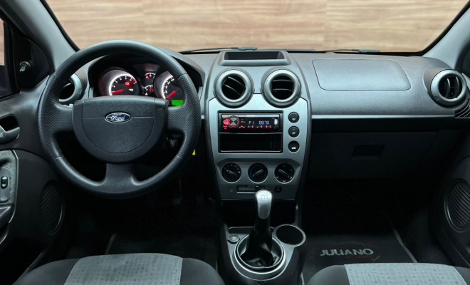 Ford Fiesta Sed. 1.6 8V Flex 4p 2013 Flex-4