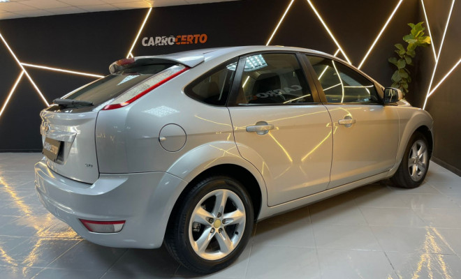 Ford Focus 2.0  2009 Flex  ÓTIMO ESPAÇO E CONFORTO-3